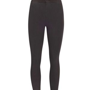 Skims Outdoor Leggings in Dark Purple